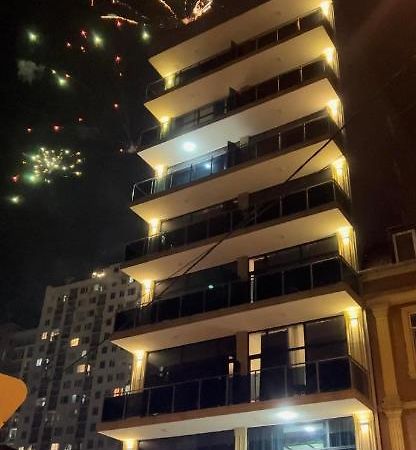 Hotel Lord Batumi Bagian luar foto