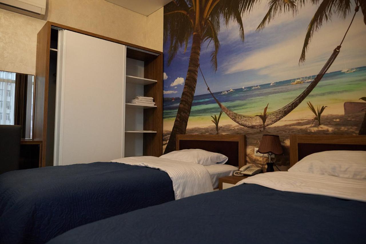 Hotel Lord Batumi Bagian luar foto