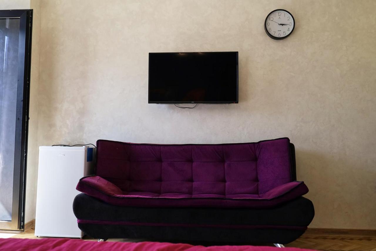 Hotel Lord Batumi Bagian luar foto